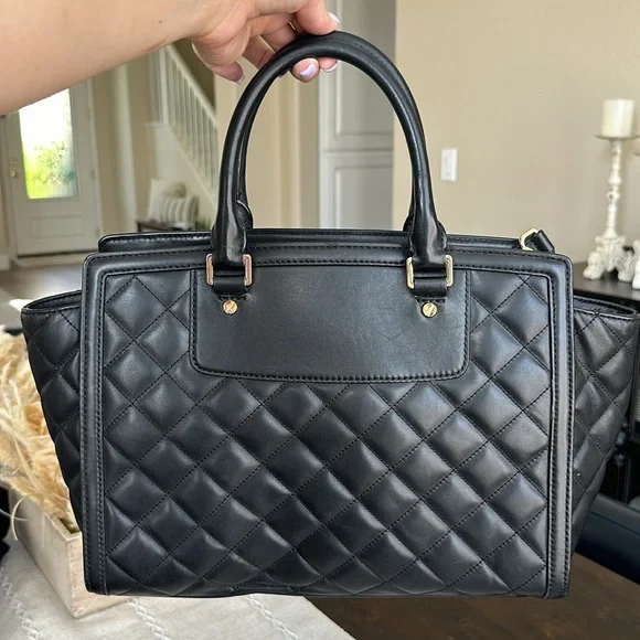 Michael Kors Bag ✨Excellent Condition✨ - Picture 2 of 6
